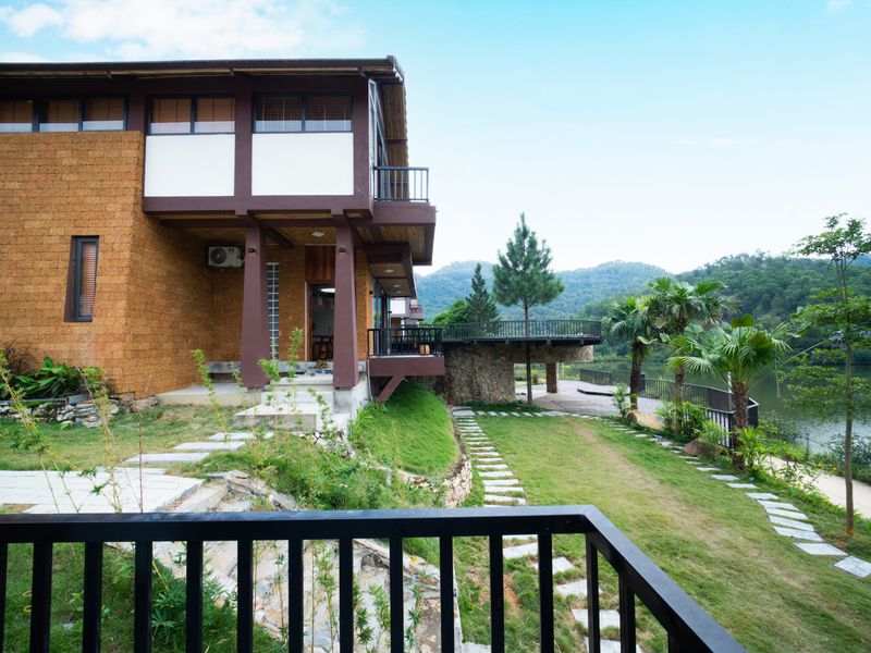 justfly v109 thang may village resort ba vi