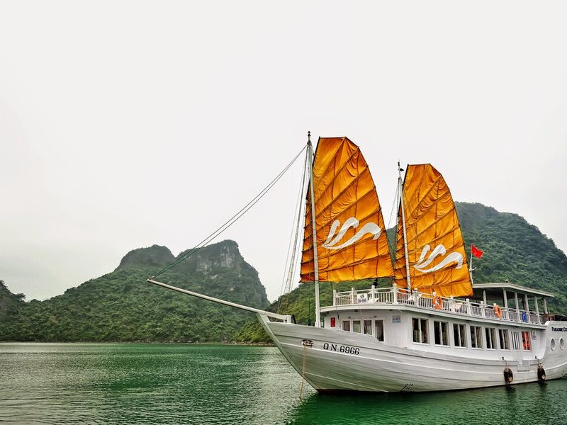 paradise explorer ha long