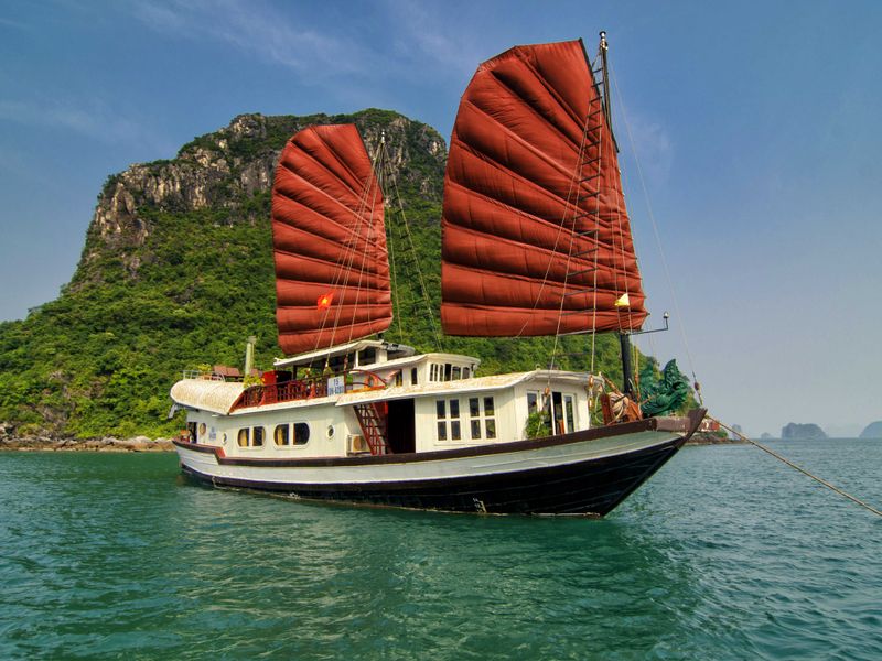 prince cruise indochina junk cruise ha long bay 