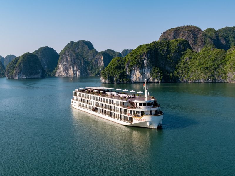 indochine cruise lan ha indochina sail  ha long bay