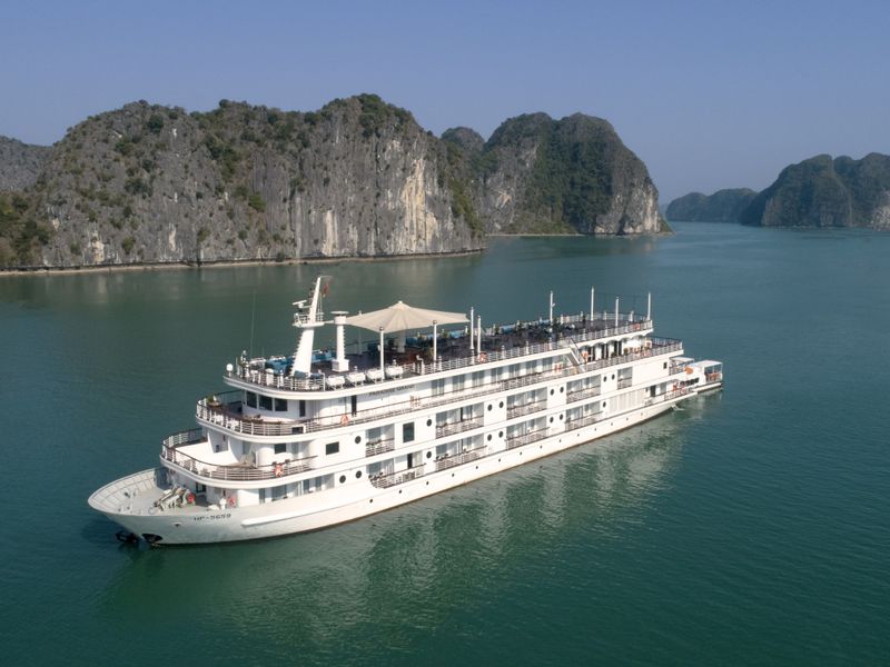 paradise grand 39 cabins ha long