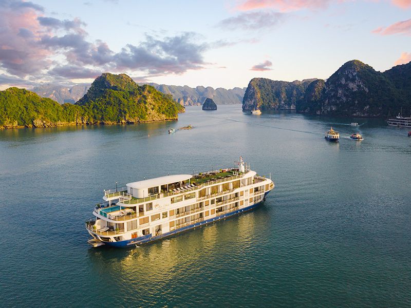 mon cheri cruise ha long bay