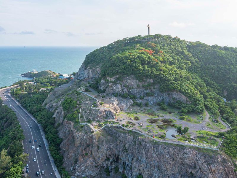 doi con heo vung tau