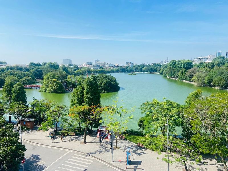justfly pho di bo ho guom hanoi