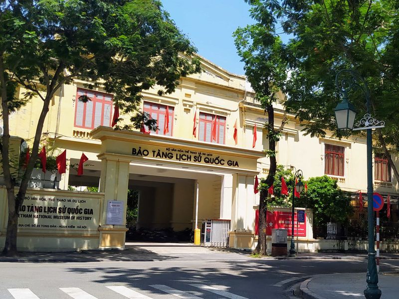 justfly bao tang lich su quoc gia hanoi