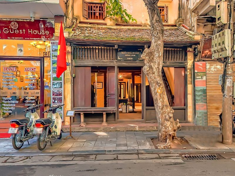 justfly nha co 87 ma may hanoi