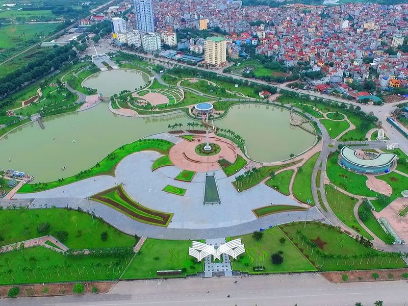 justfly cong vien hoa binh hanoi
