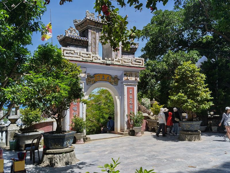 justfly chua non nuoc linh ung thuy son ngu hanh son da nang