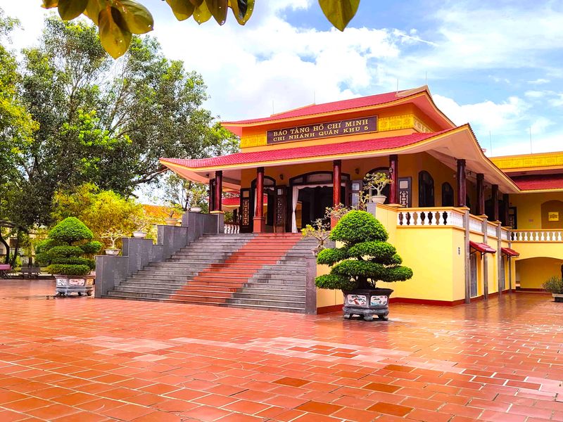 justfly bao tang ho chi minh chi nhanh quan khu 5 da nang