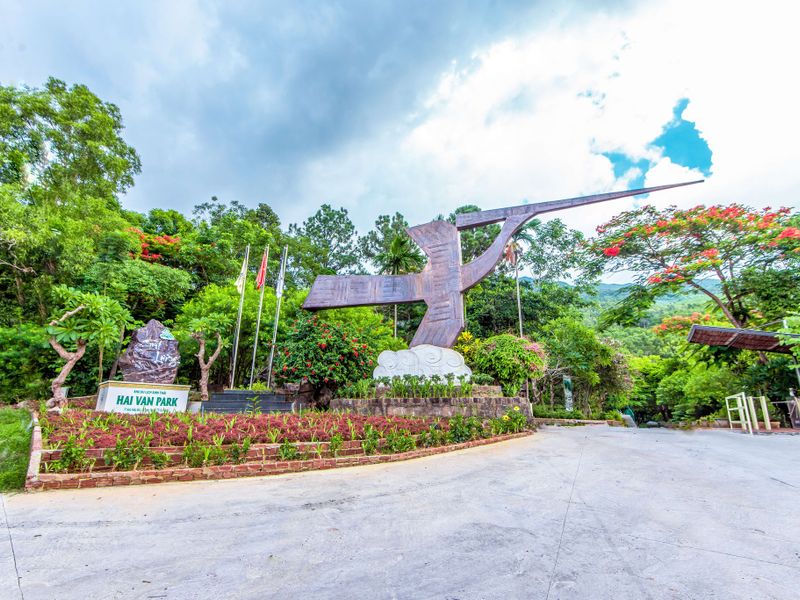 khu du lich suoi luong deo hai van park da nang
