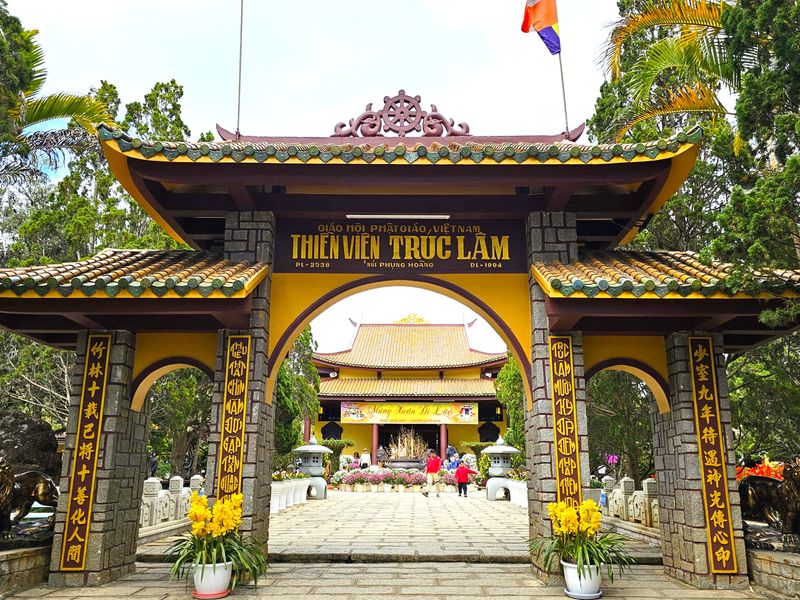 justfly thien vien truc lam da lat 