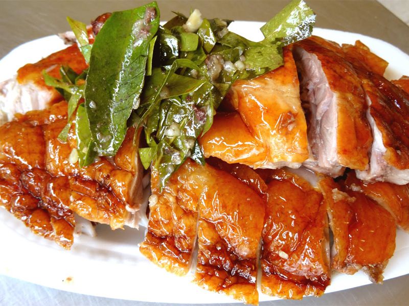 Nước chấm chính là thành phần cốt lõi, quyết định món ăn ngon miệng
