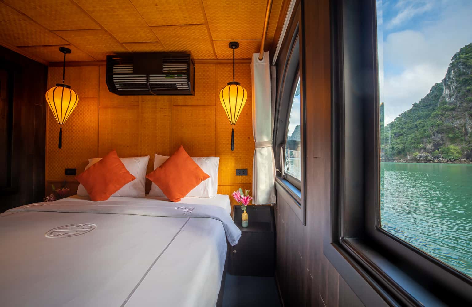 l'amour junk private charter indochina junk cruise ha long bay