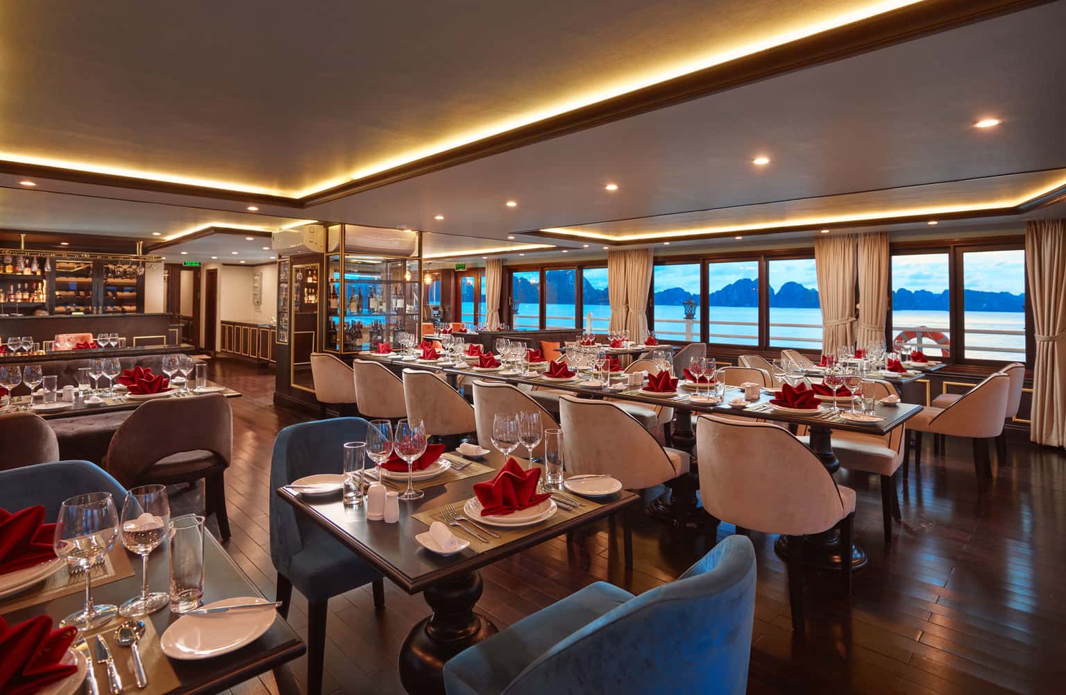 athena luxury cruise ha long bay