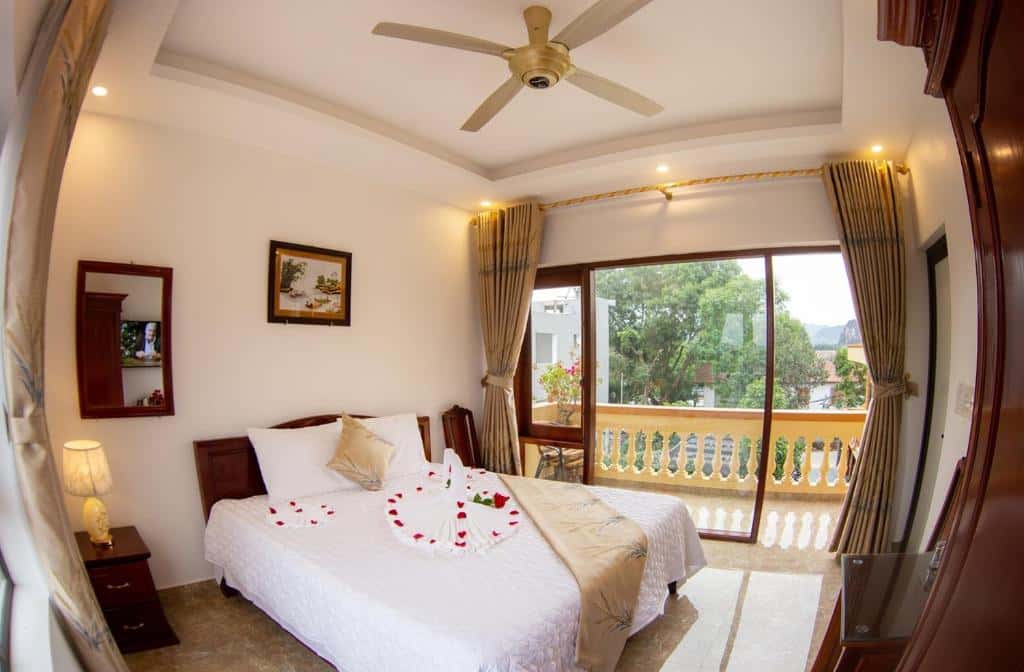phong deluxe double lys homestay ninh binh