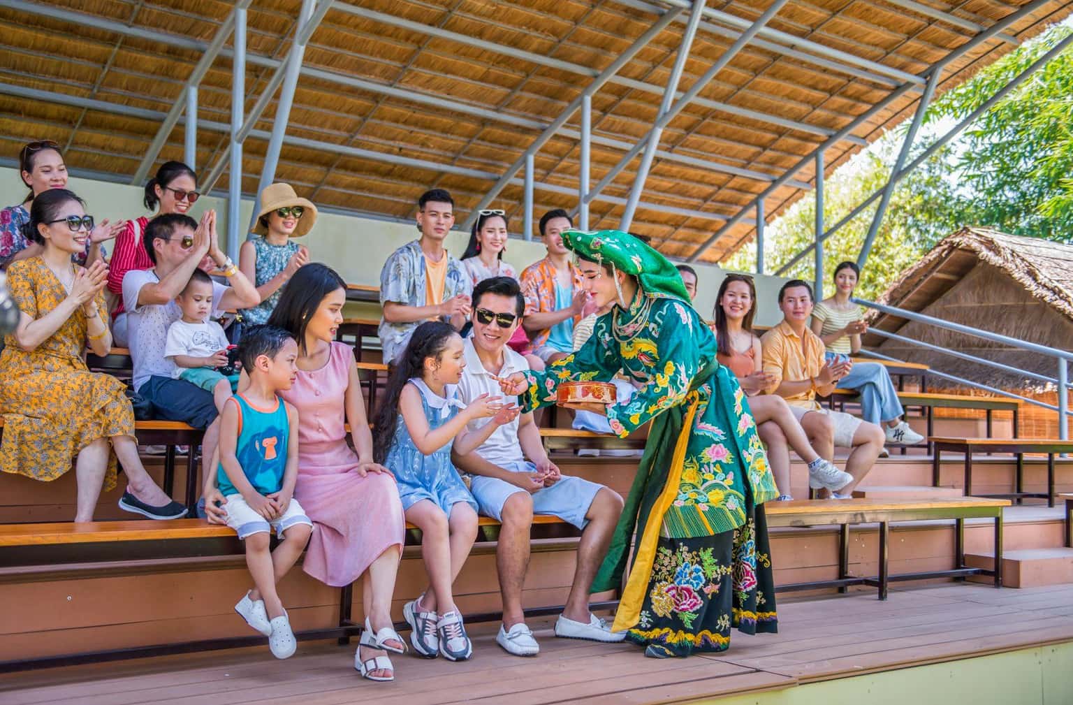 justfly vinwonders nam hoi an