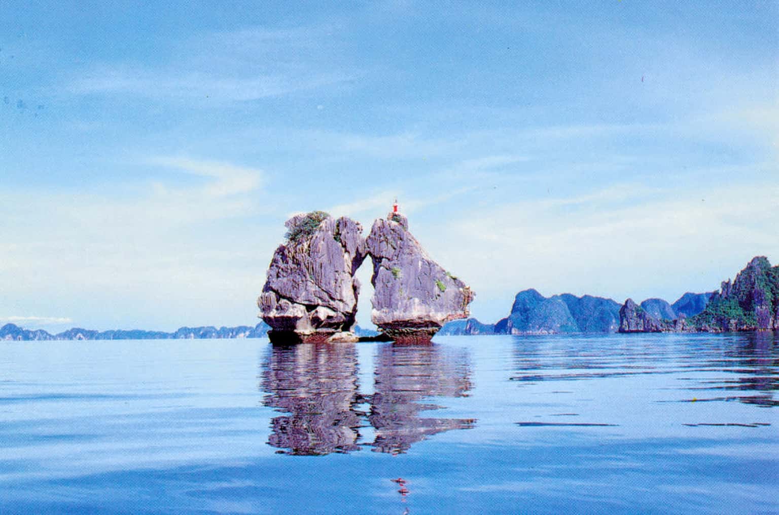 hon trong mai halong