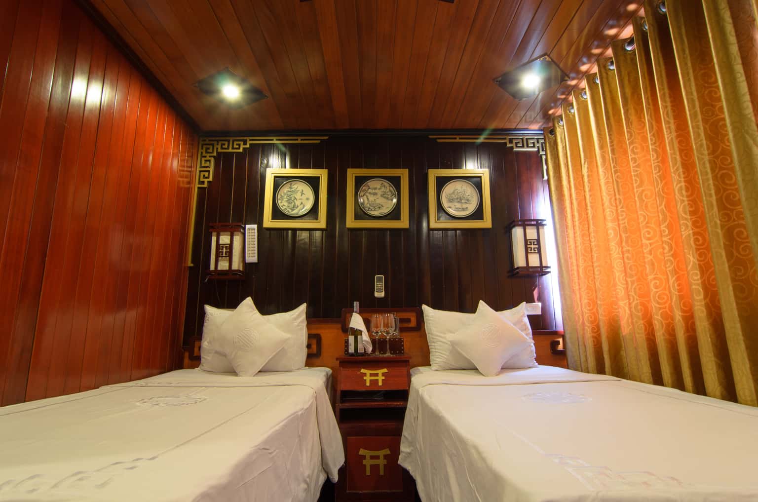 dragon pearl junk indochina junk cruise ha long bay