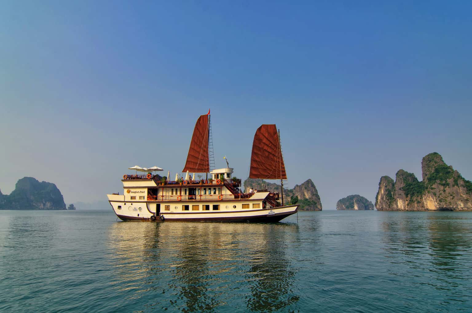 dragon pearl junk indochina junk cruise ha long bay