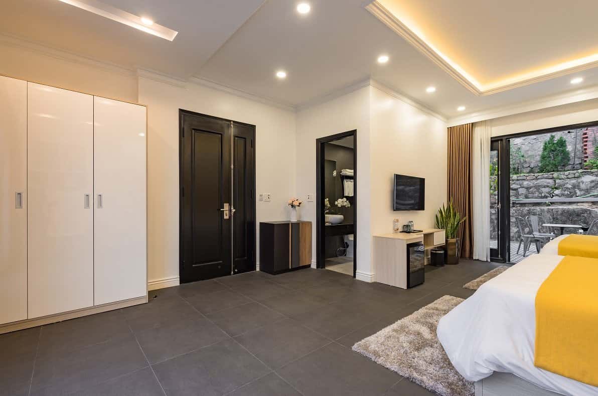 winter villa orestay ha long