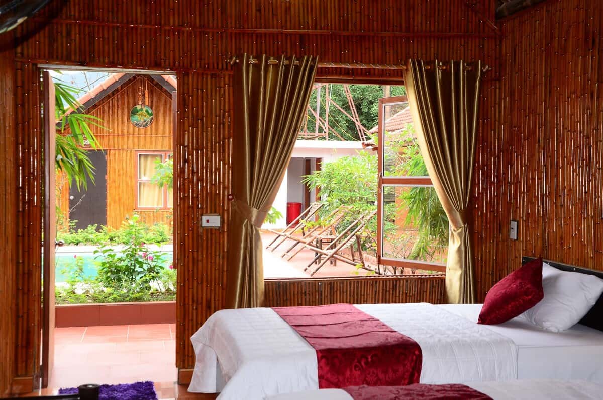 justfly bungalow 3 nguoi view be boi tam coc garden homestay ninh binh