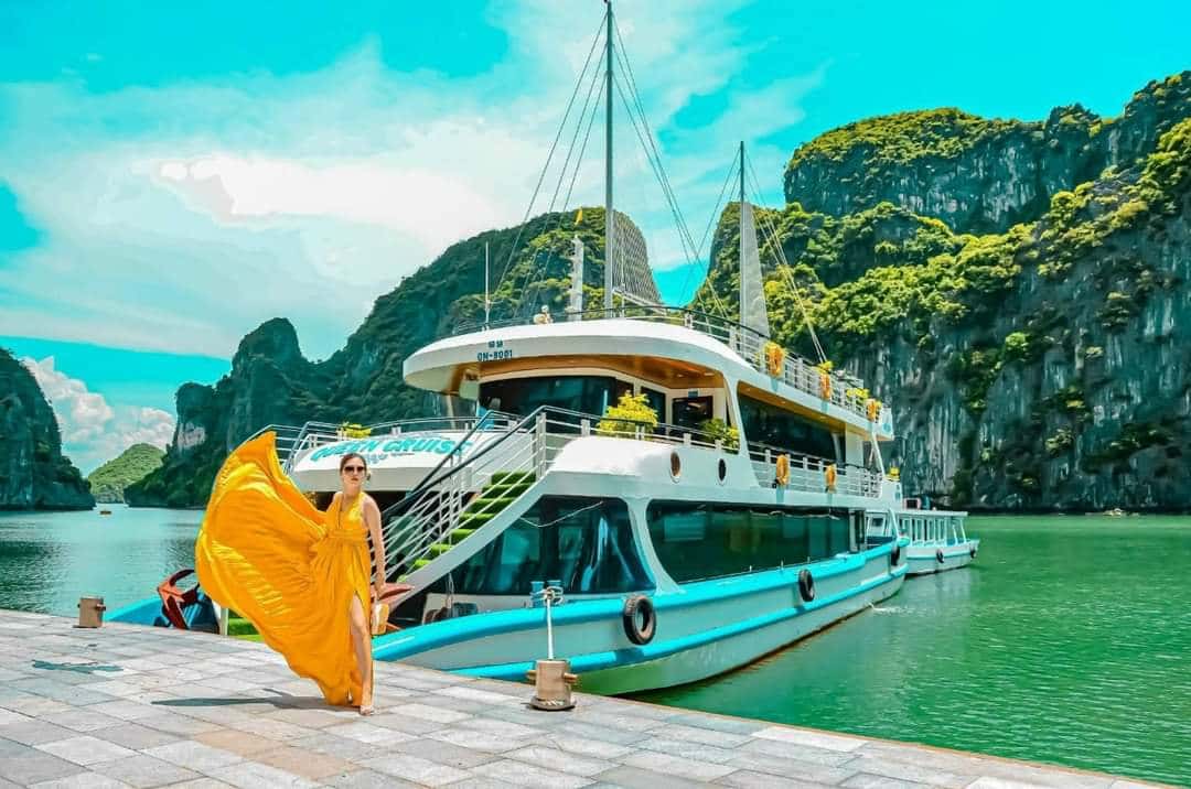 queen cruise ha long 