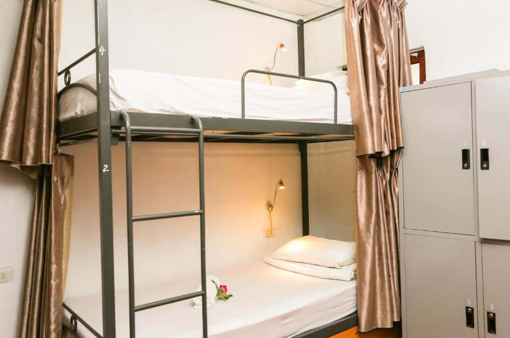 phong tap the quoc khanh bamboo homestay ninh binh