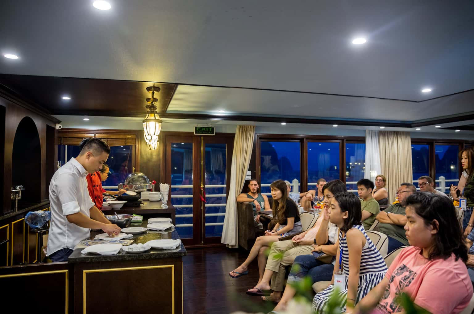 athena luxury cruise ha long bay