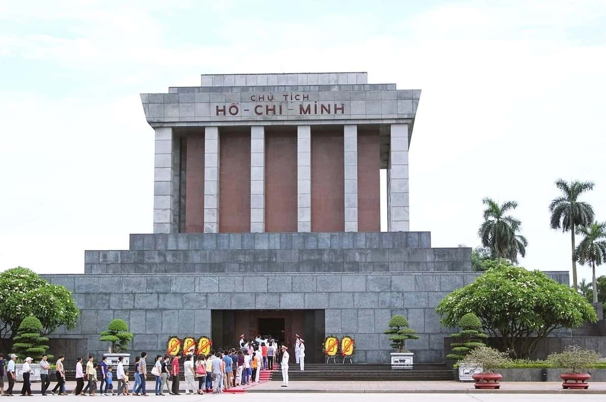 justfly lang chu tich ho chi minh hanoi
