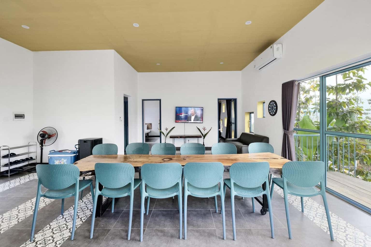 phong-khach-hoya-house-16-homestay-ba-vi-ha-noi-03