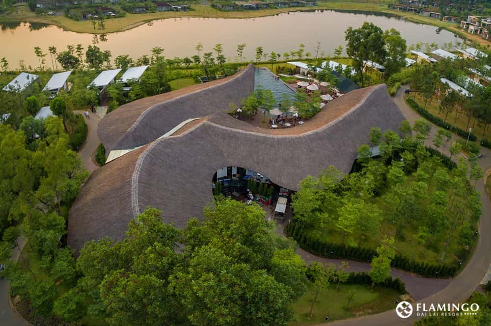 nha hang forest flamingo dai lai resort 