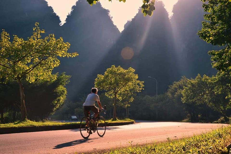 phong double view nui ninh binh mountain side homestay