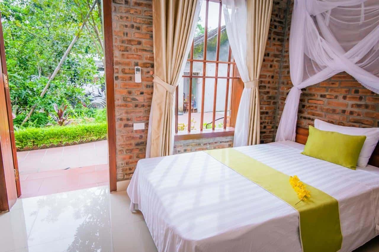 justfly deluxe bungalow tam coc lake view homestay ninh binh