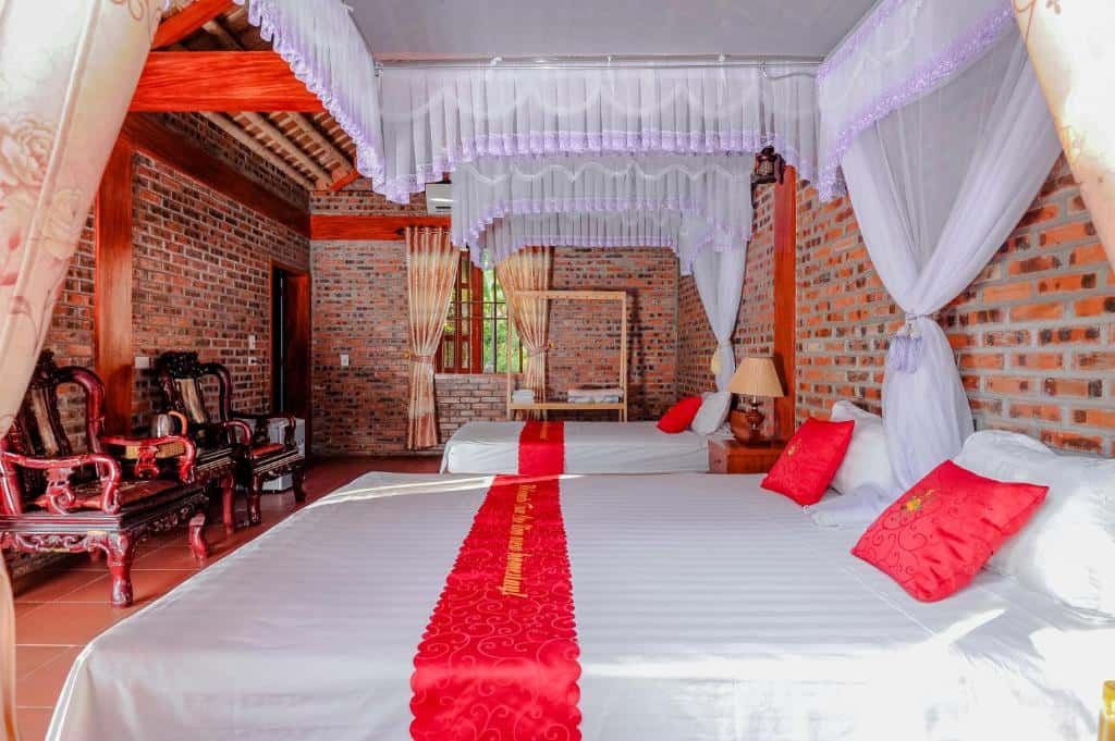 justfly family room tam coc river view homestay ninh binh