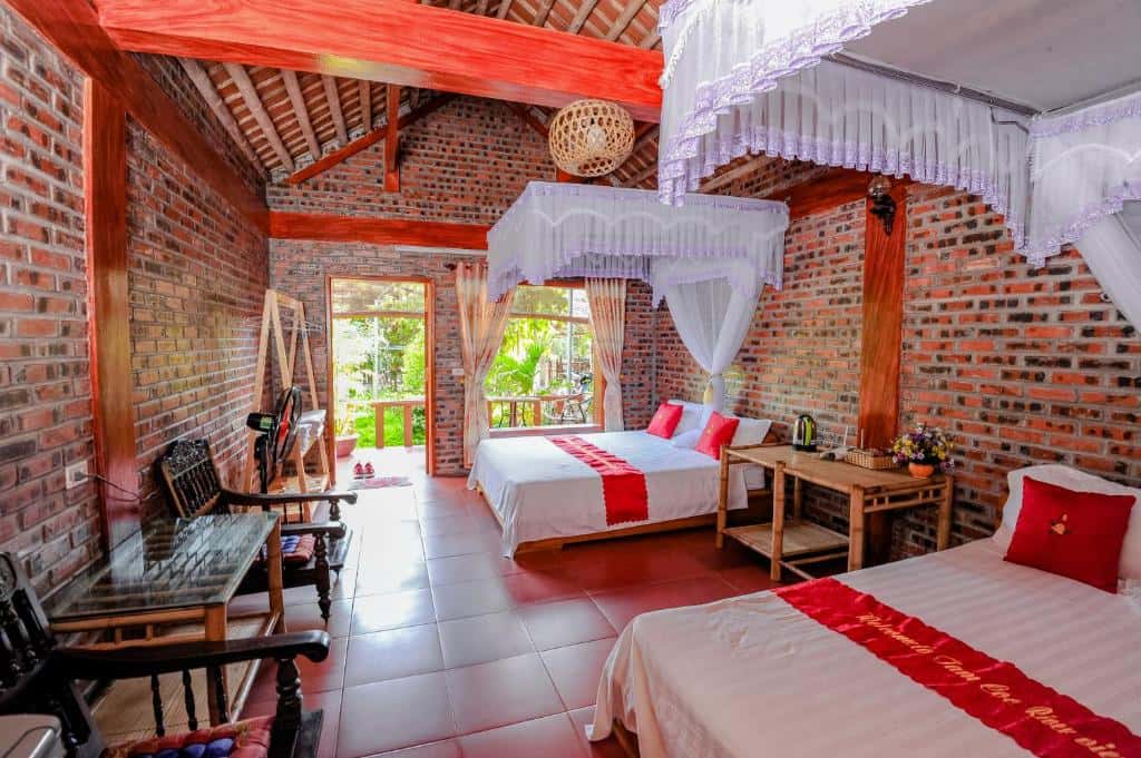justfly quadruple room tam coc river view homestay ninh binh
