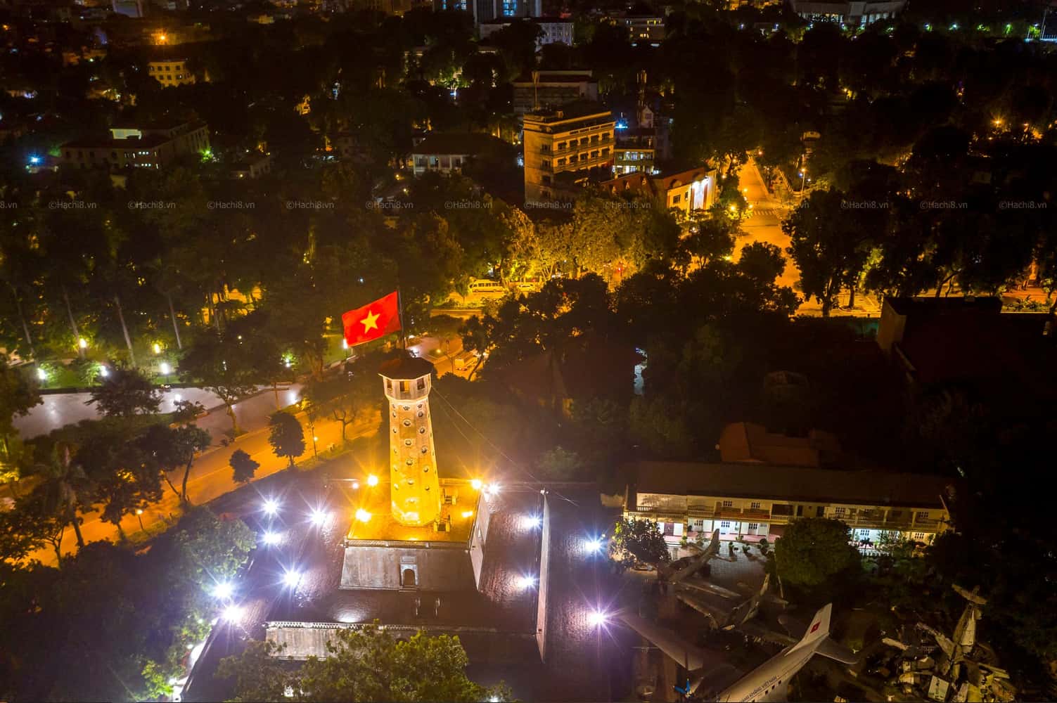 cot co ha noi ba dinh dia diem du lich ha noi atthan24