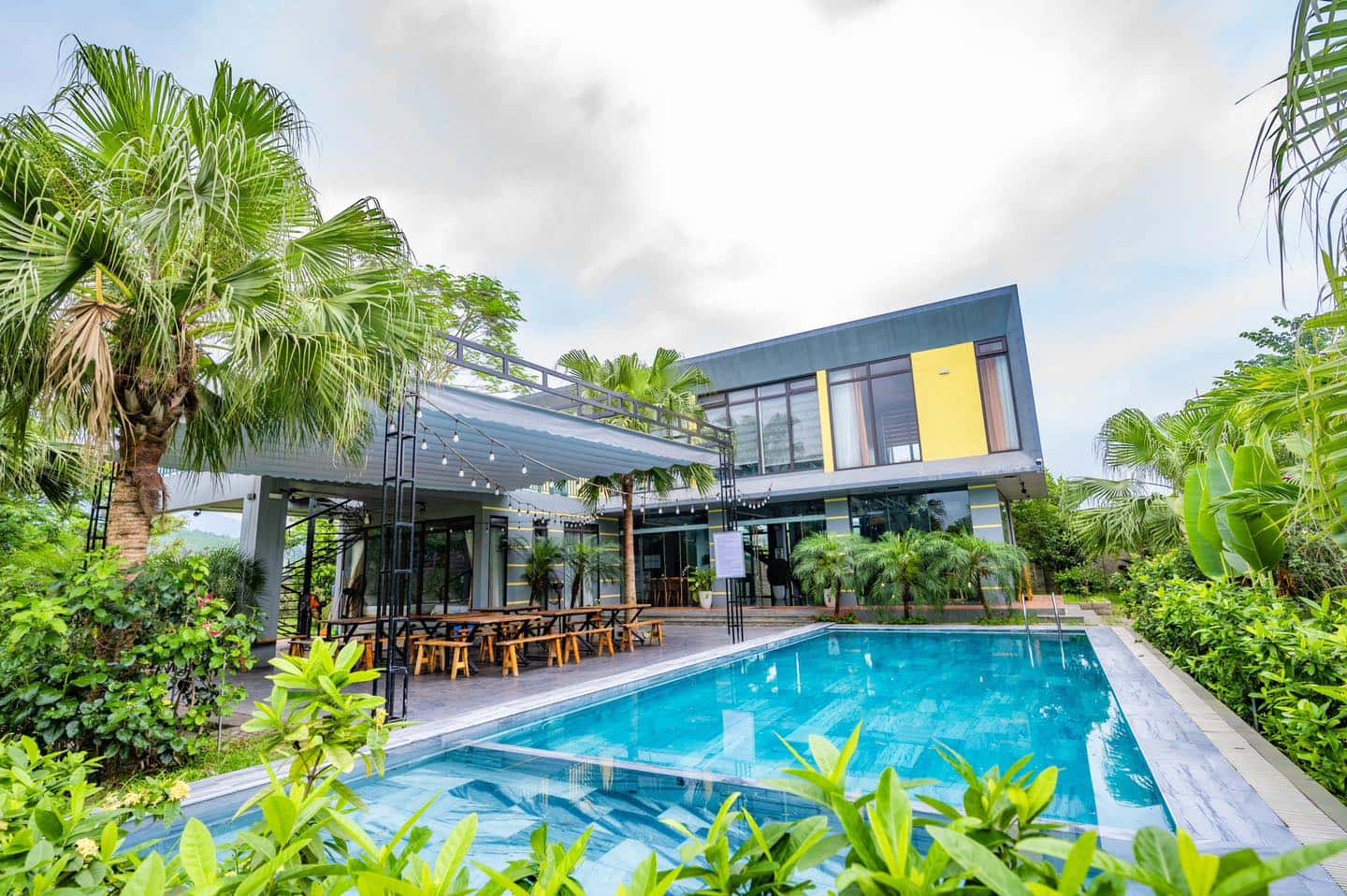 villa 18 sen villas ba vi ha noi 