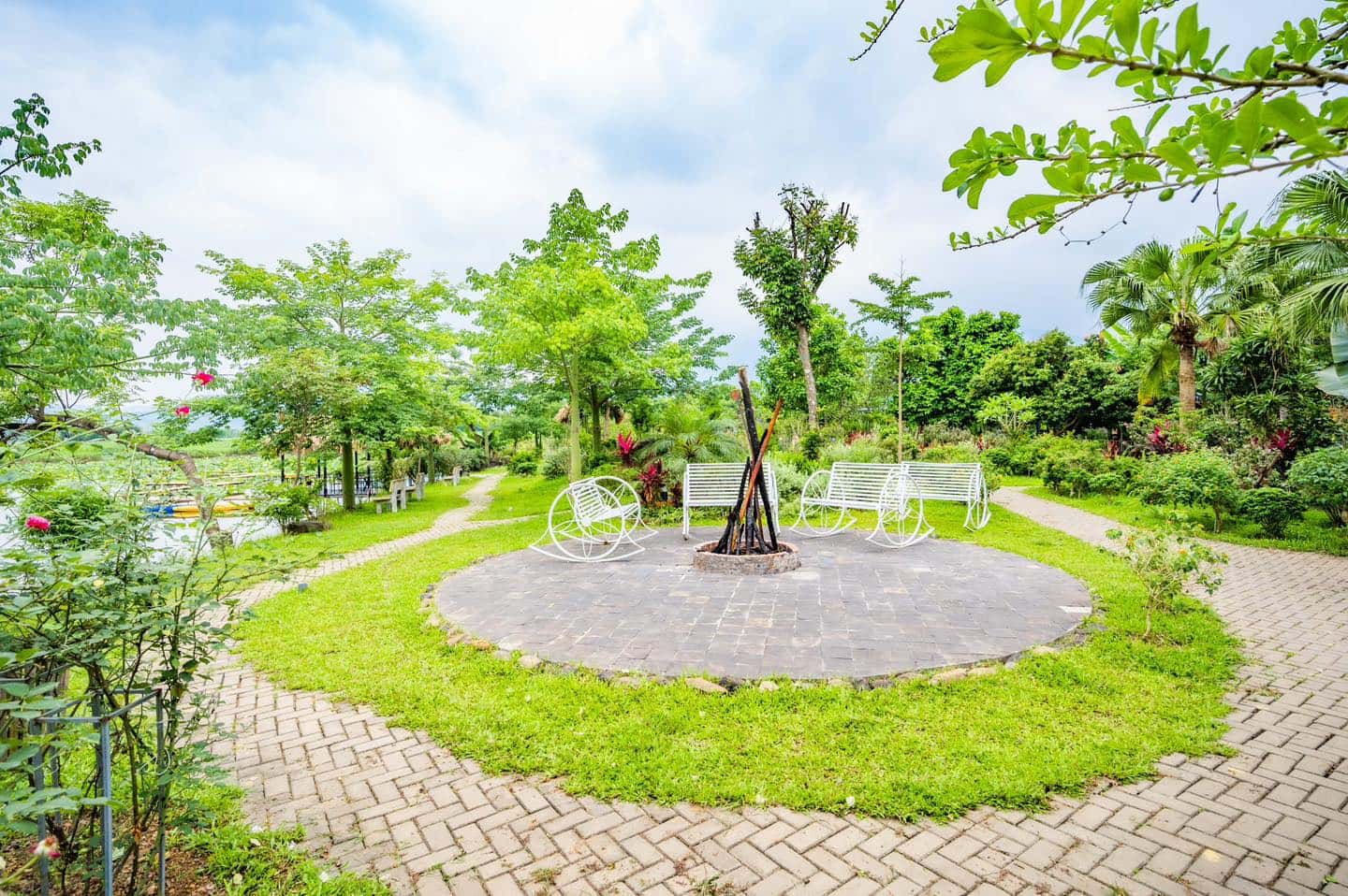 villa 22 sen villas ba vi ha noi