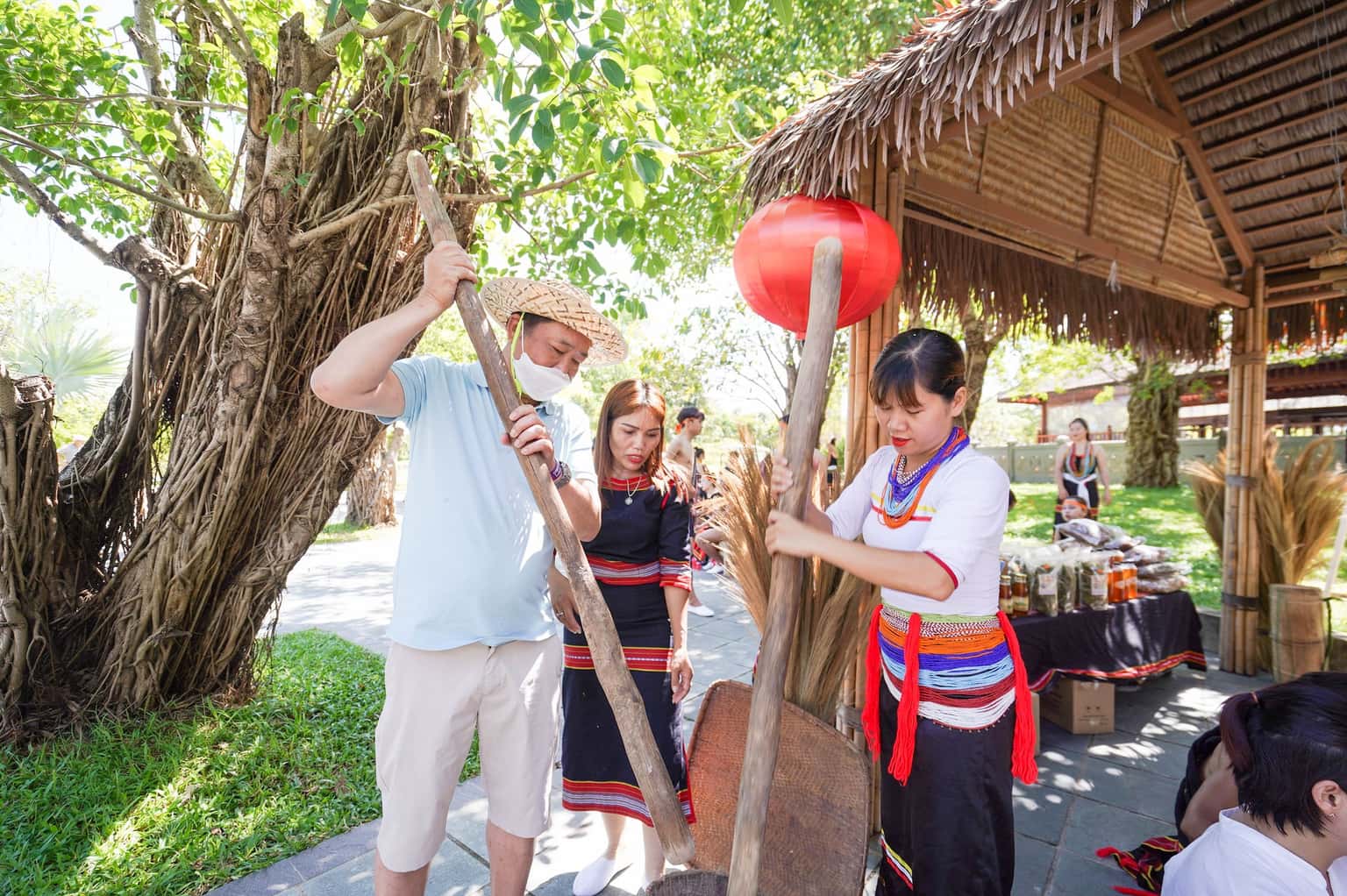 justfly vinwonders nam hoi an
