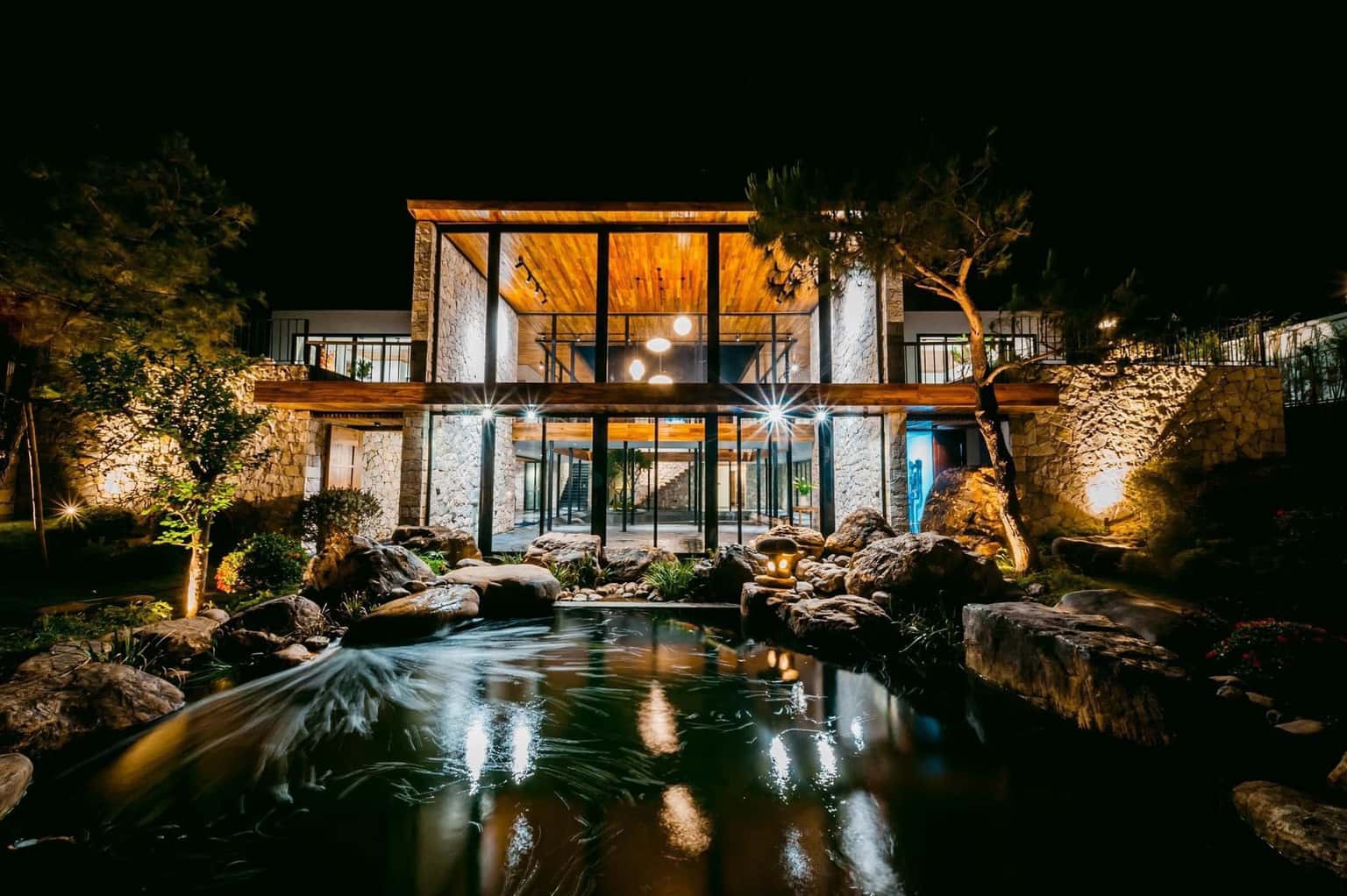位于 Sóc Sơn Đồng Đò 湖的 Shohin Garden — 照片 1