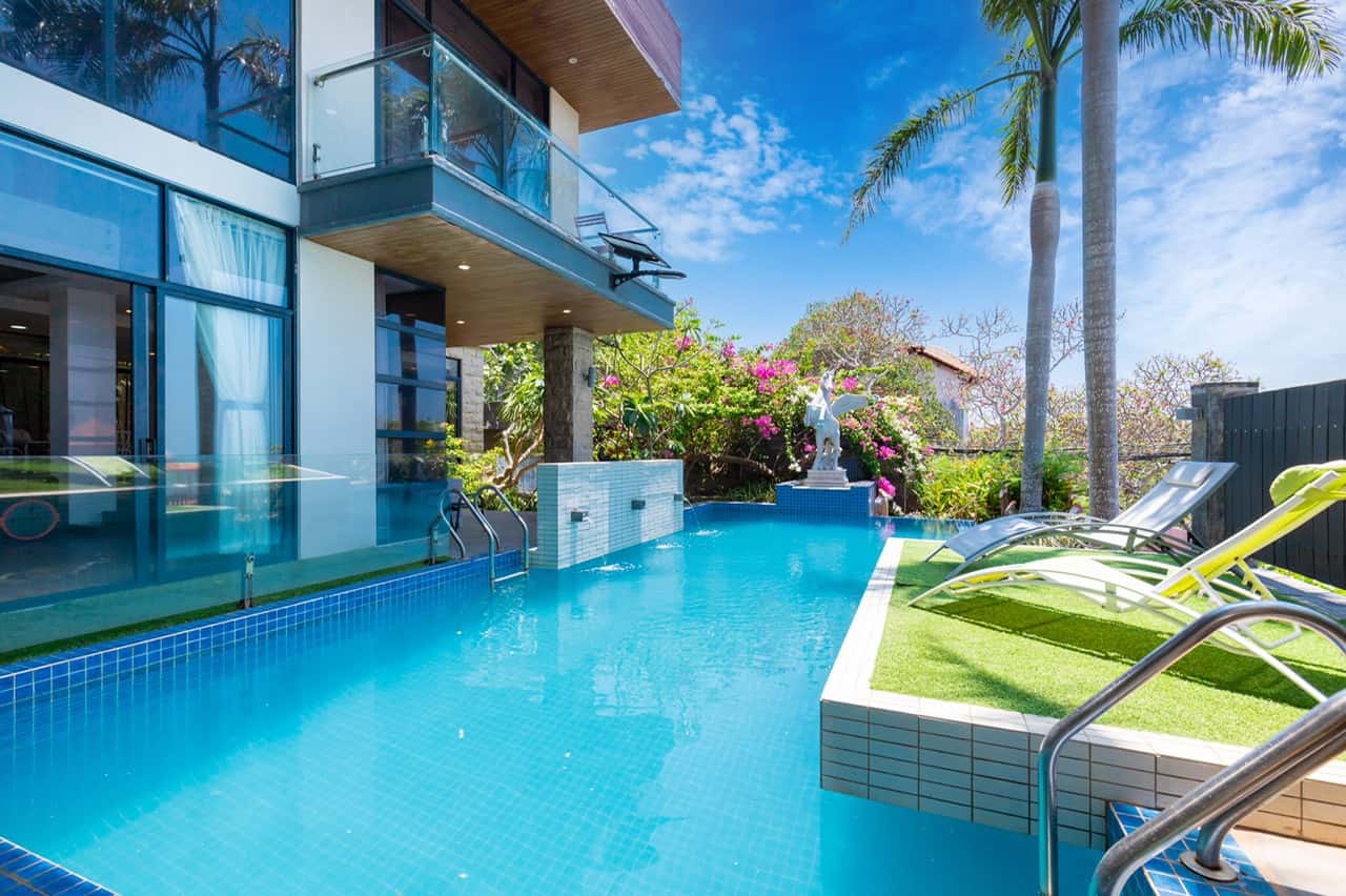 Private pool 35m2