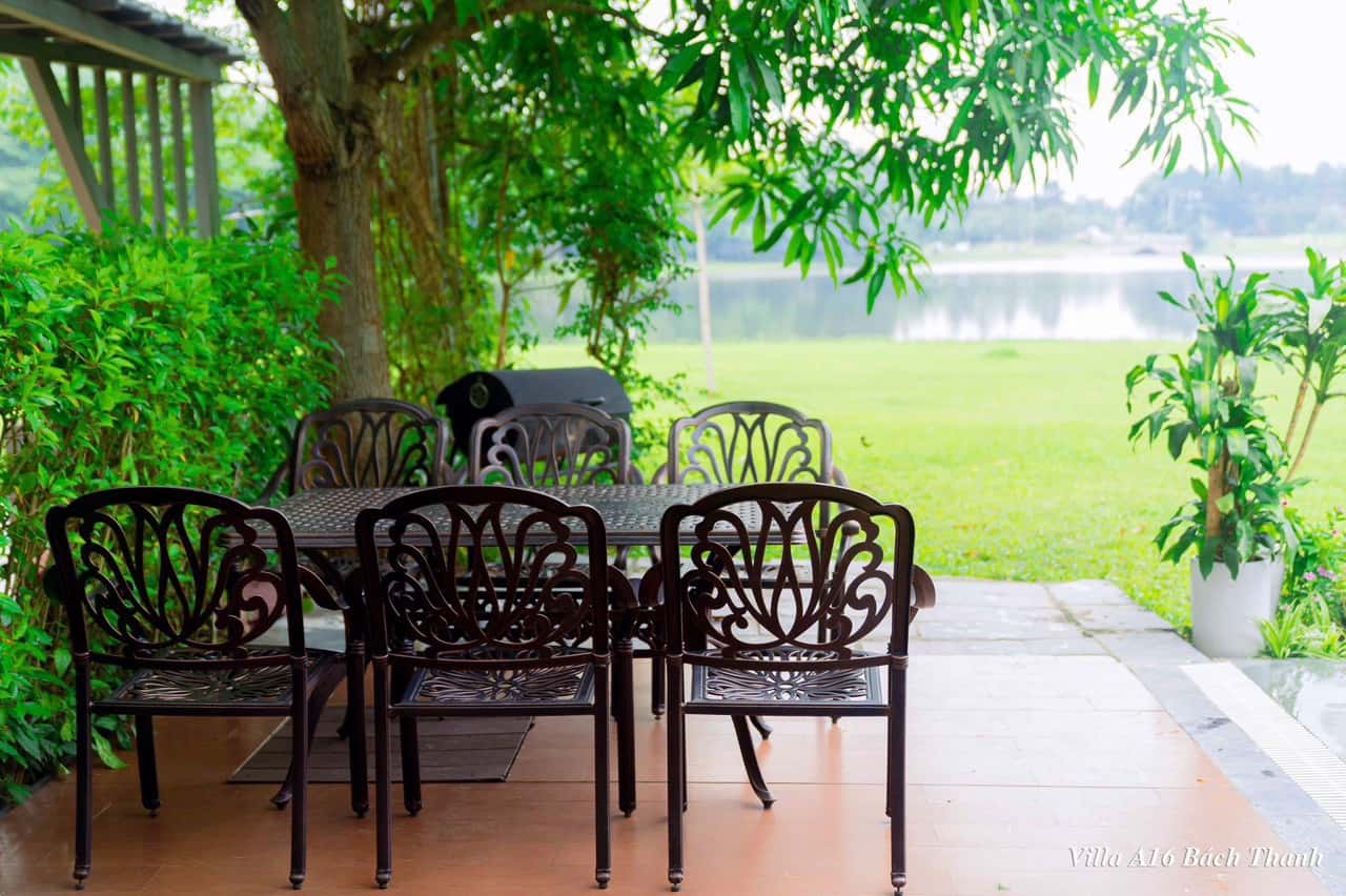 Bàn ăn ngoài trời 