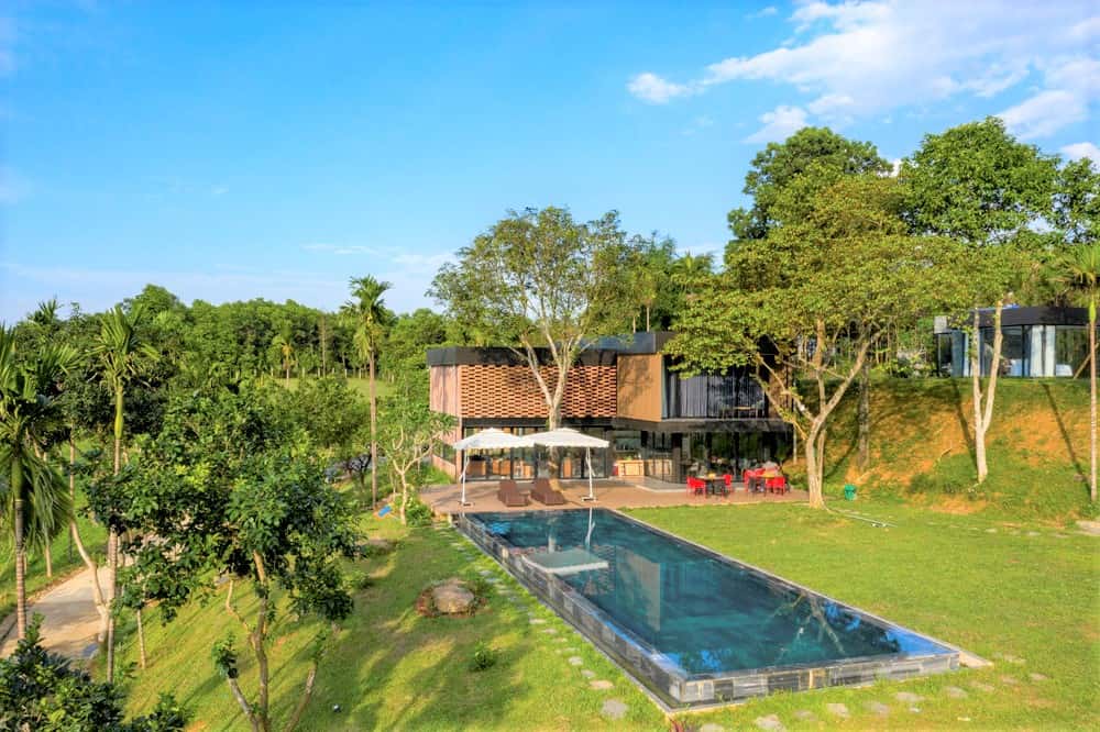 justfly mountain pool villa quin hill thach that ha noi