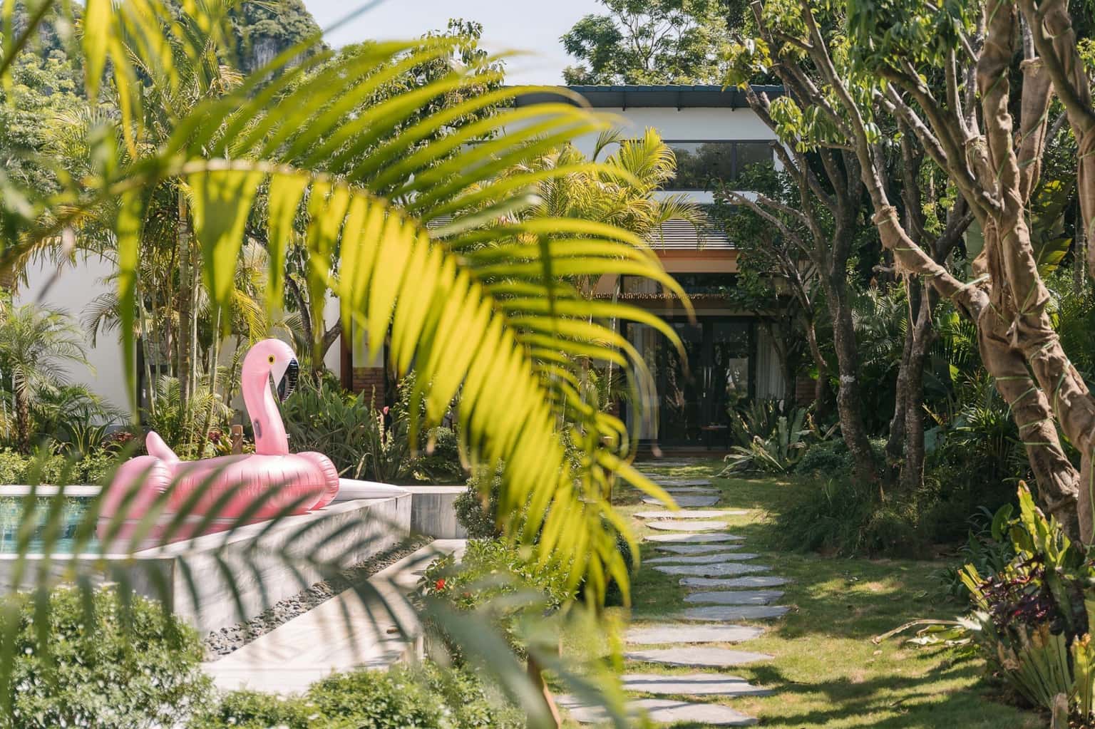 justfly lamon house hoa binh