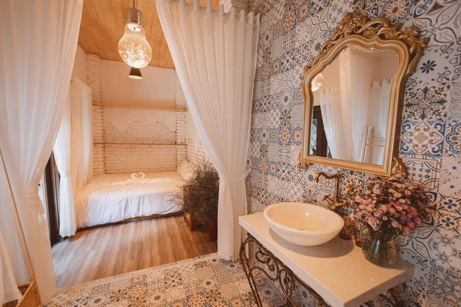 justfly standard room da lat
