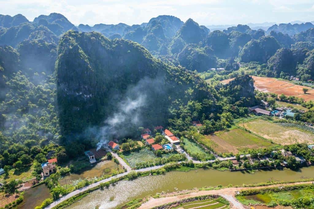 justfly trang an retreat phong gia dinh view vuon ninh binh