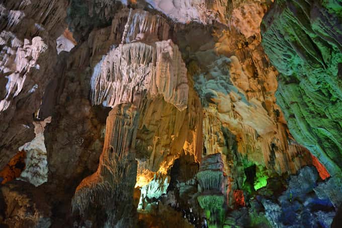 hang dau go ha long