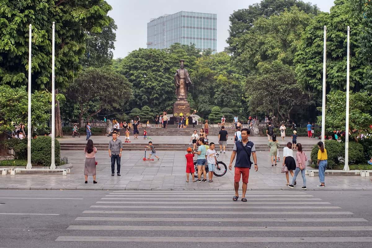vuon hoa ly thai to hoan kiem dia diem du lich ha noi atthan34