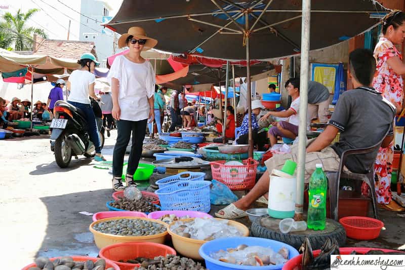 cho ben dinh dia diem du lich vung tau attvut63