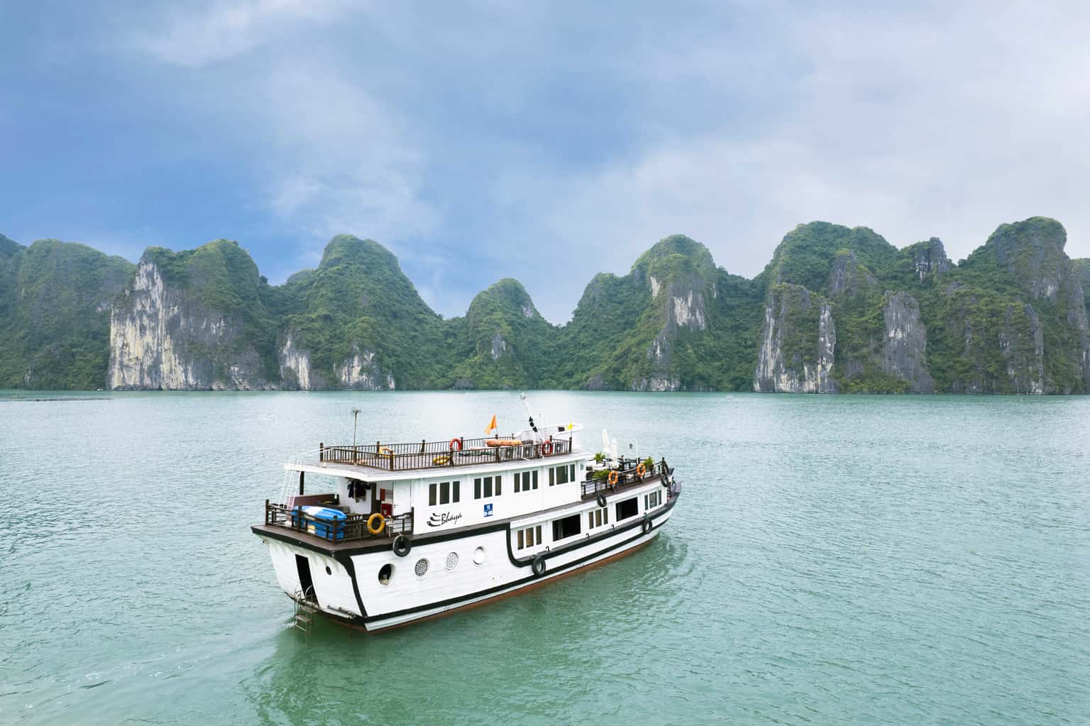 legend halong 1 cabin bhaya au co cruise ha long bay
